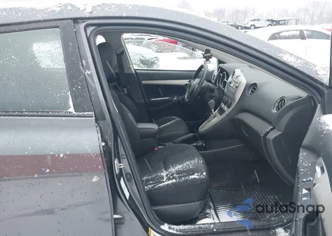 2009 Toyota Matrix S z USA, uszkodzony, nr VIN 2T1LE40E49C010230